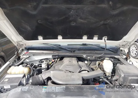 2005 Cadillac Escalade Standard из США, поврежденный, VIN 1GYEK63N25R202622